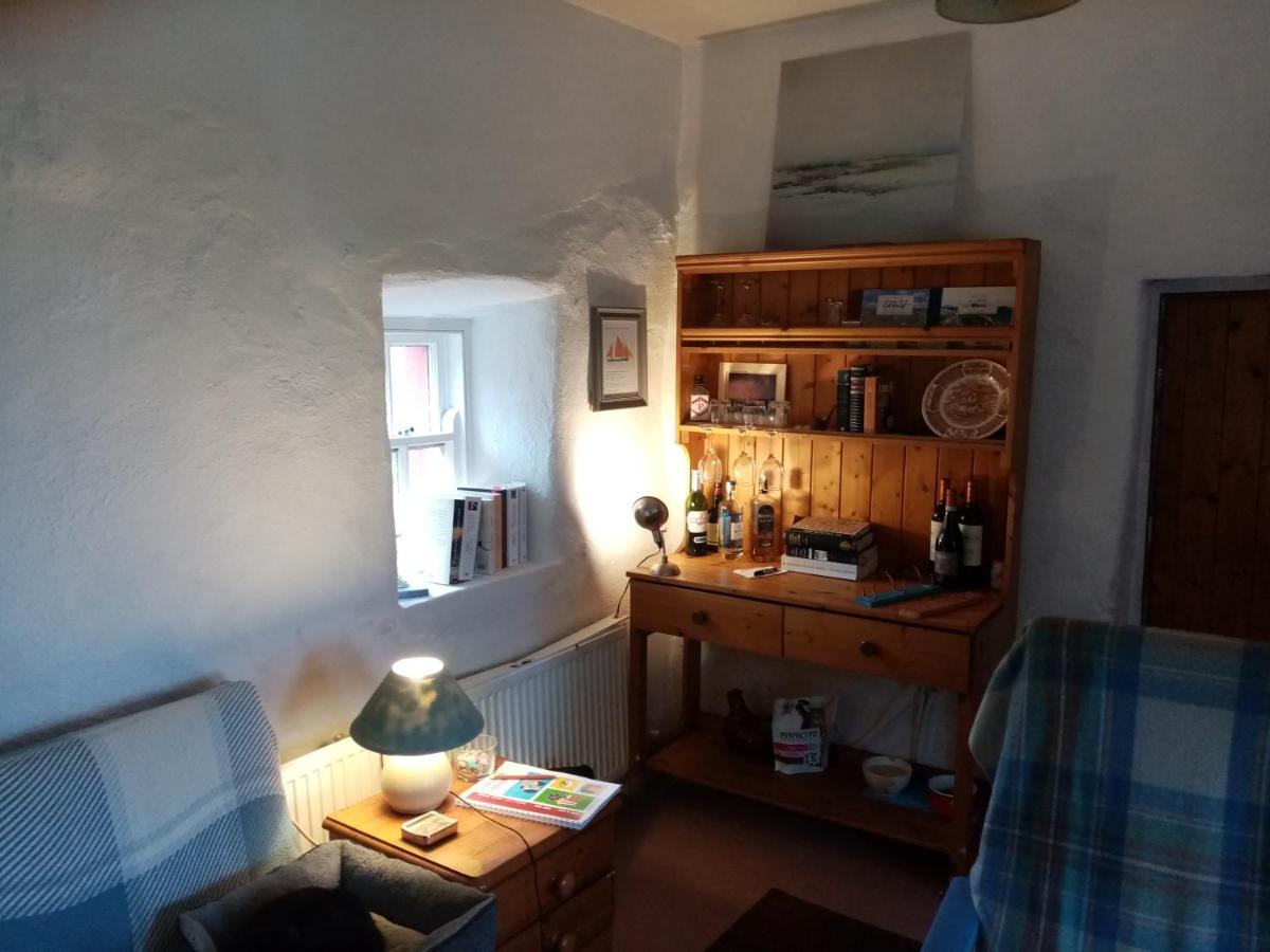 B&B The Red Door Cottage Donegal Town Exterior photo